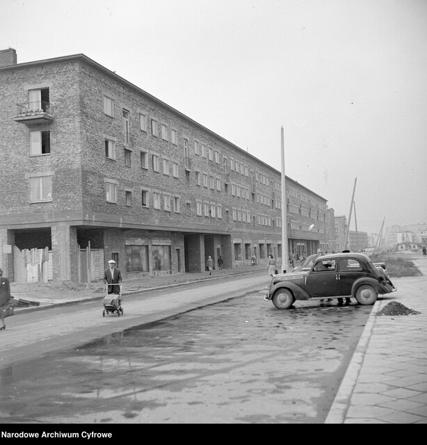 Dąbrowskiego 71, 1951