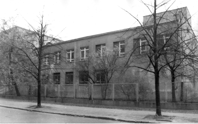 Stępińska, 197x Stępińska, 197x