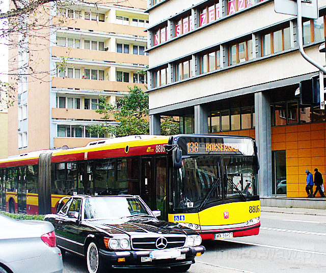Madalińskiego, autobus 138, 2017 Madalińskiego, autobus 138, 2017