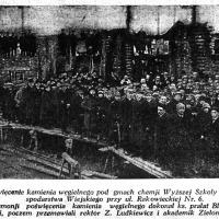 Poświęcenie kamienia, 1925