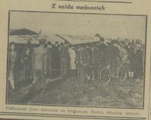 Publiczność oblega aparaty, 1930
