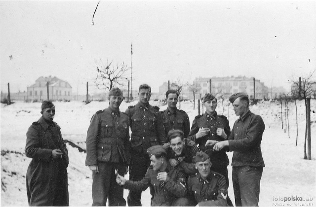 Różana, 1940