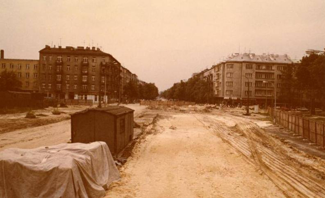 Al. Niepodległości, 198? Al. Niepodległości, 198?