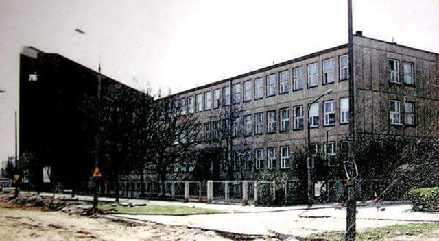 Al. Niepodległości 27, 1994