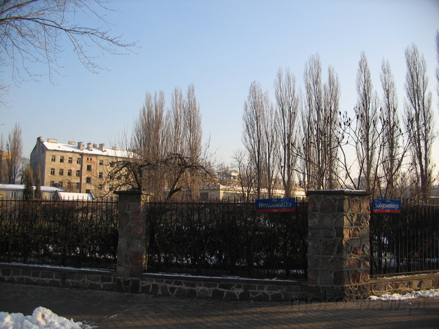 Czerniakowska 131, 2005