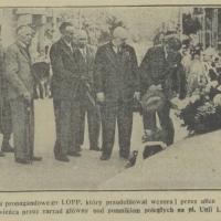 Złożenie wieńca, 1934